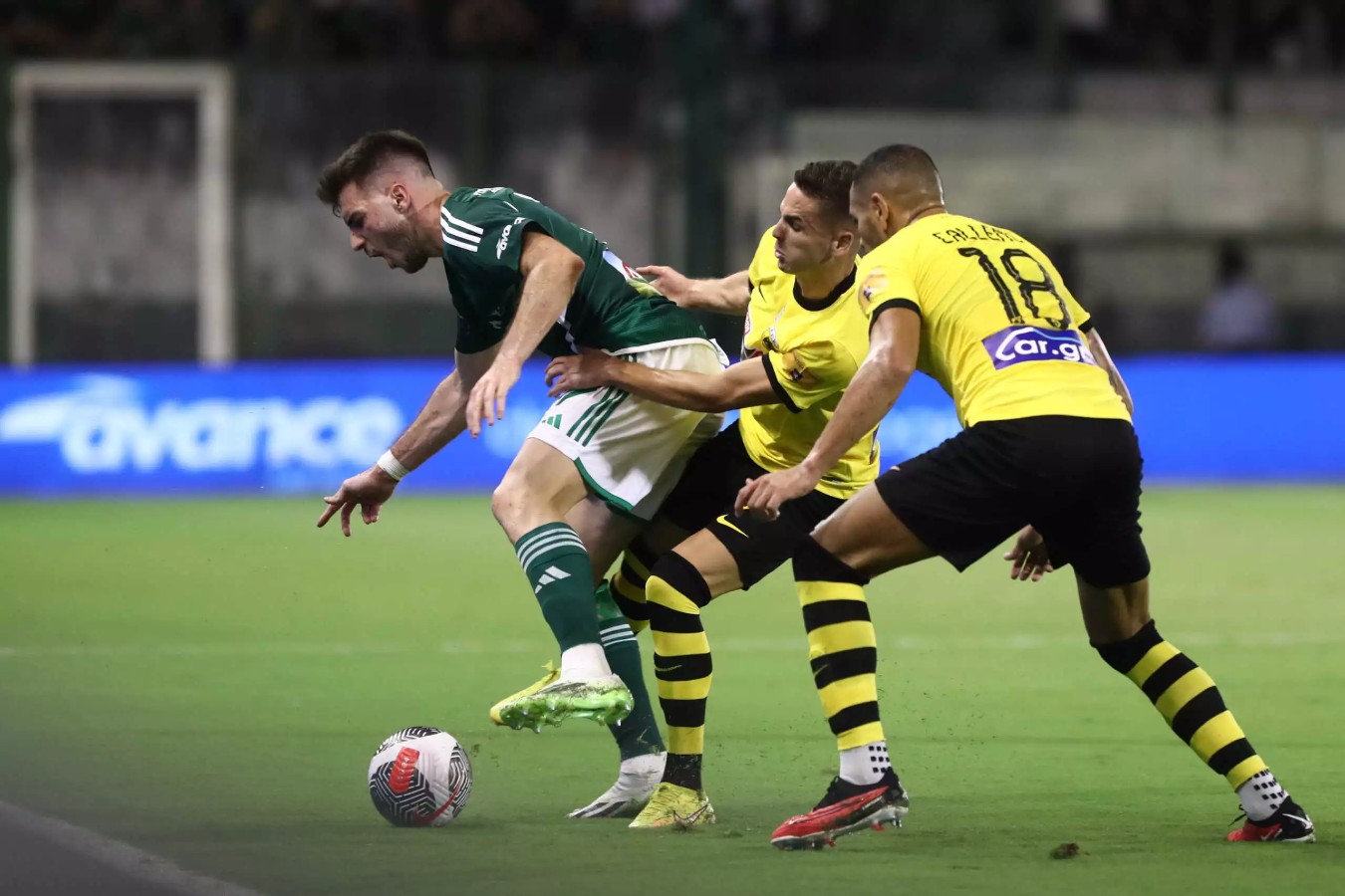 Φαβορί η ΑΕΚ στο ντέρμπι