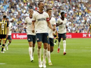 Αϊντχόφεν - Φιτέσε