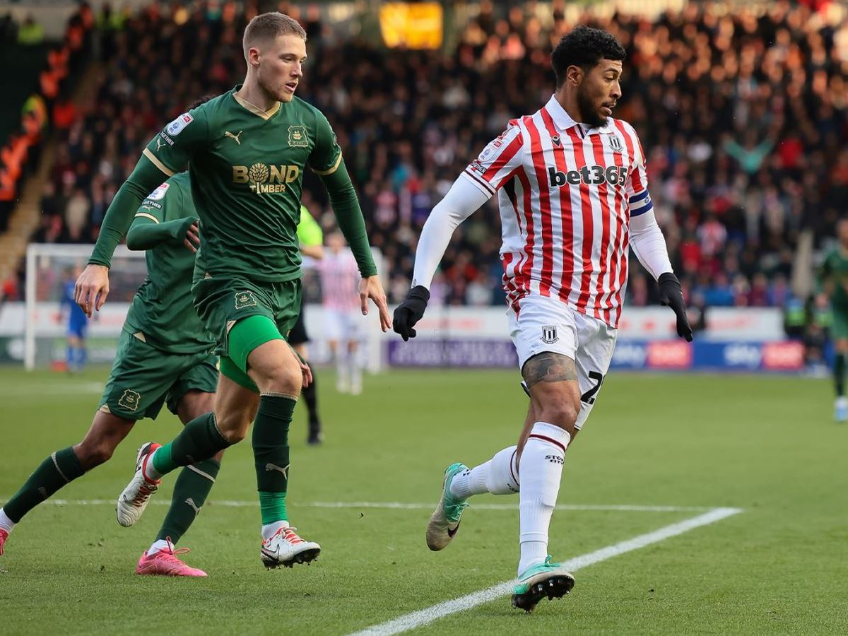 stooyk-plimoyth-200424