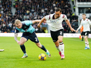 Γουίκομ - Ντέρμπι