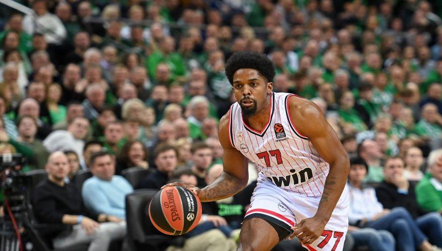 Ο ΜακΚίσικ παίρνει ευθύνες