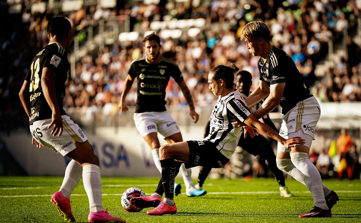 vaasa-seinagioen-120424