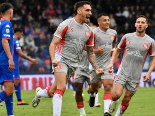 Εστουδιάντες - Ντεπορτίβο Ριέστρα