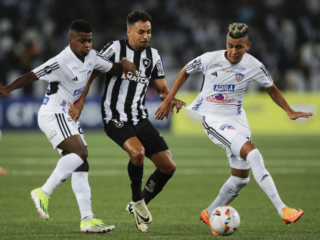 Τζούνιορ - Μποταφόγκο