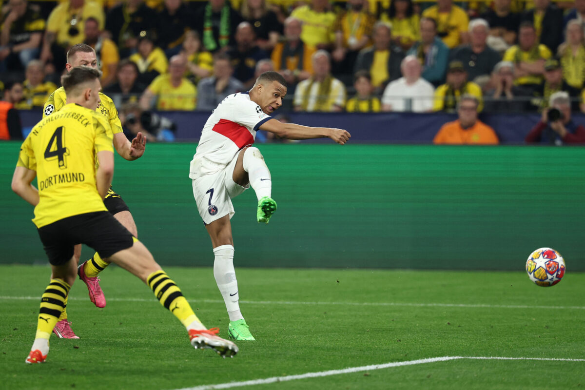 Η παράδοση στα Παρί Σεν Ζερμέν - Ντόρτμουντ