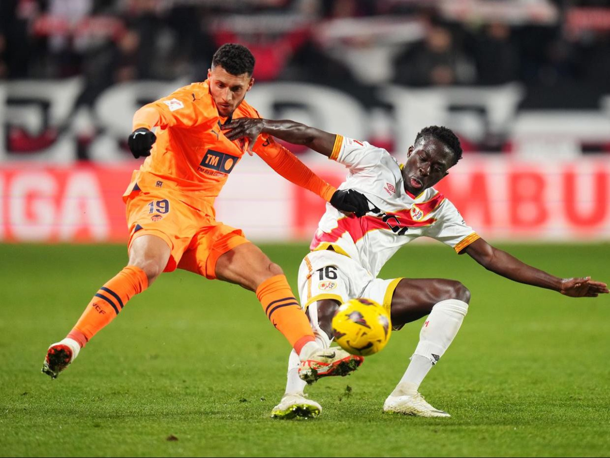 valenthia-ragio-vagiekano-120524