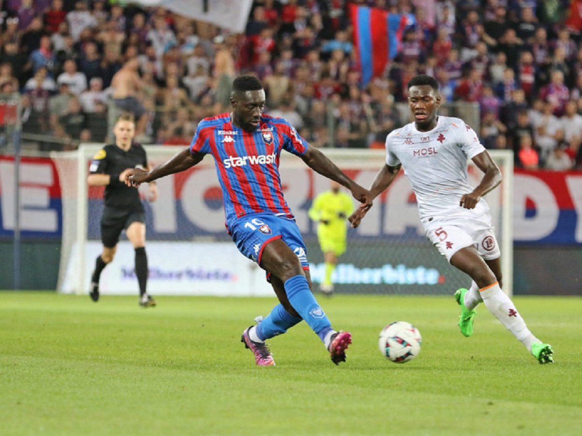 kaen-valensien-170524