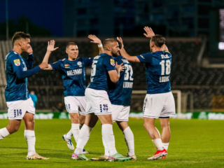 Ραντνίτσκι Νις - Μπάτσκα Τόπολα