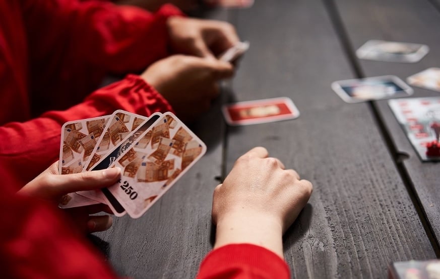 Όταν το casa de papel έγινε σε… τραπέζι blackjack στο καζίνο!