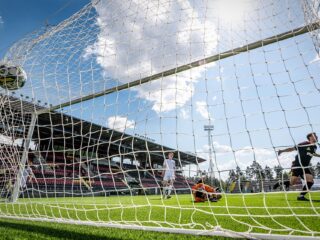 Έστερσουντ - Ούτσικτενς