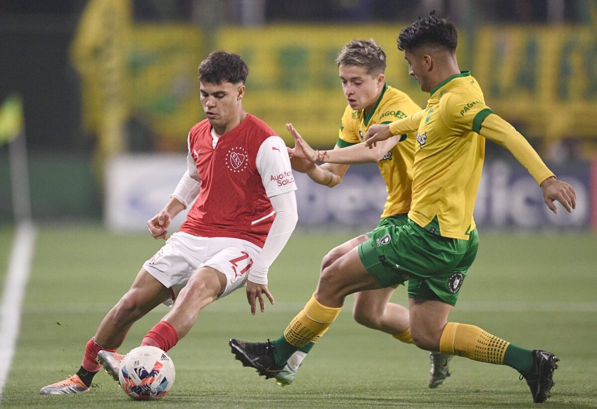 ntefensa-xoystisia-intepentiente-040624