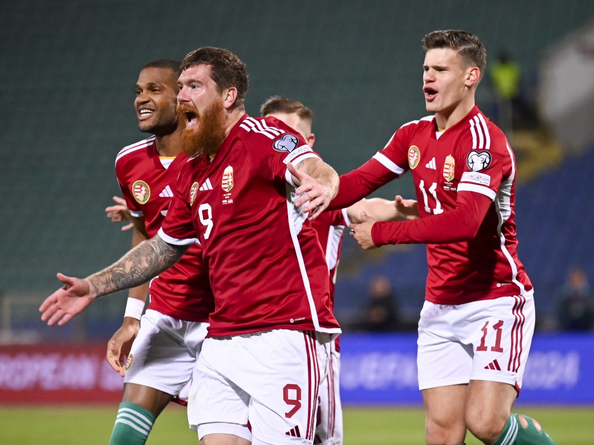 Διευρύνει το αήττητο σερί της