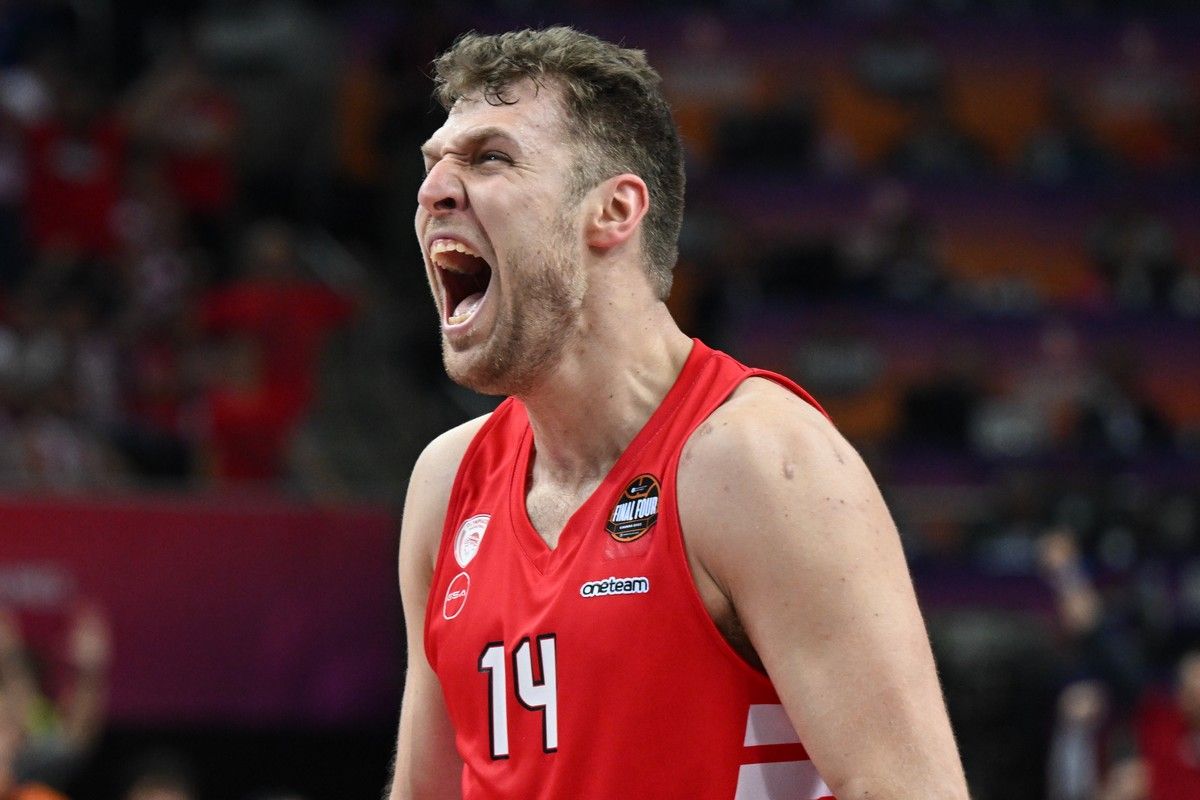 Βεζένκοβ Ολυμπιακός