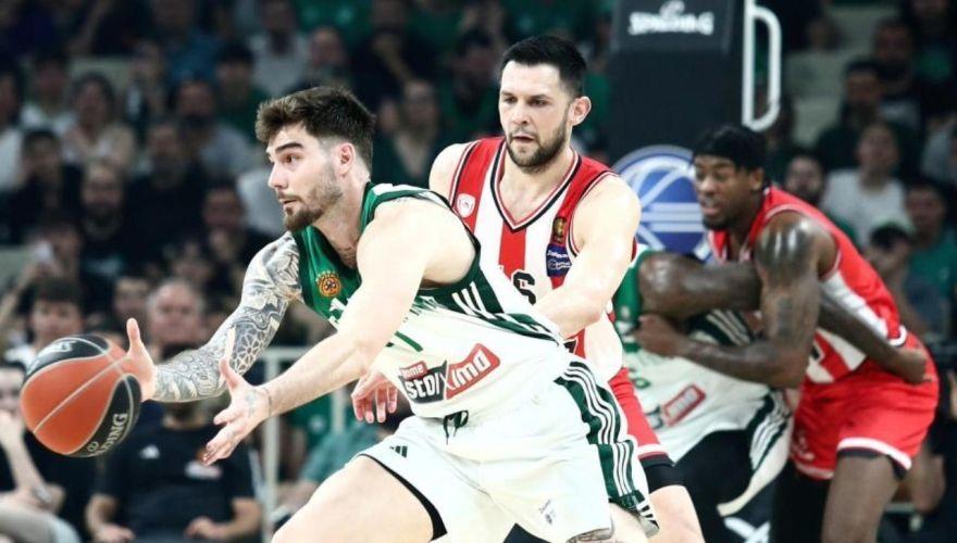 Δύο θρύλοι και η μάχη στο «4»