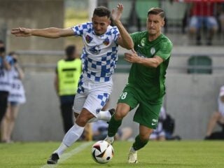 Corvinul Hunedoara - Πάκσι