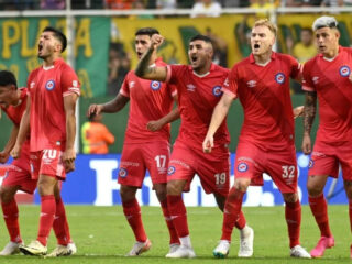 Αρχεντίνος Τζούνιορς - Τίγκρε