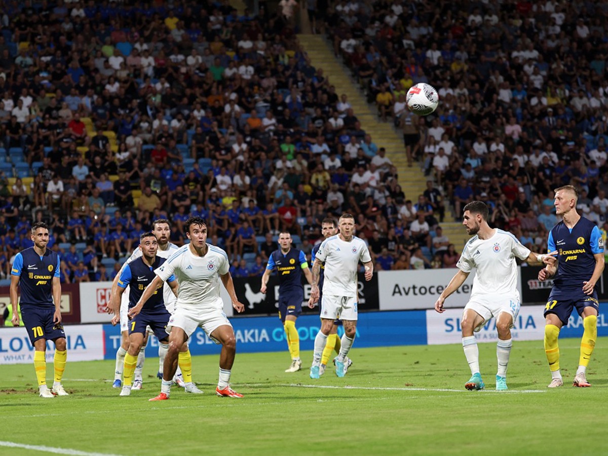 slovan-mpratislavas-tselie-300724