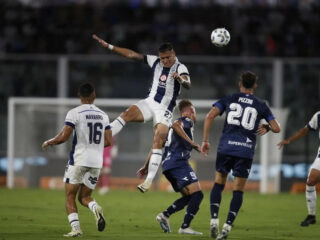 Βελέζ Σάρσφιλντ - Ταγέρες