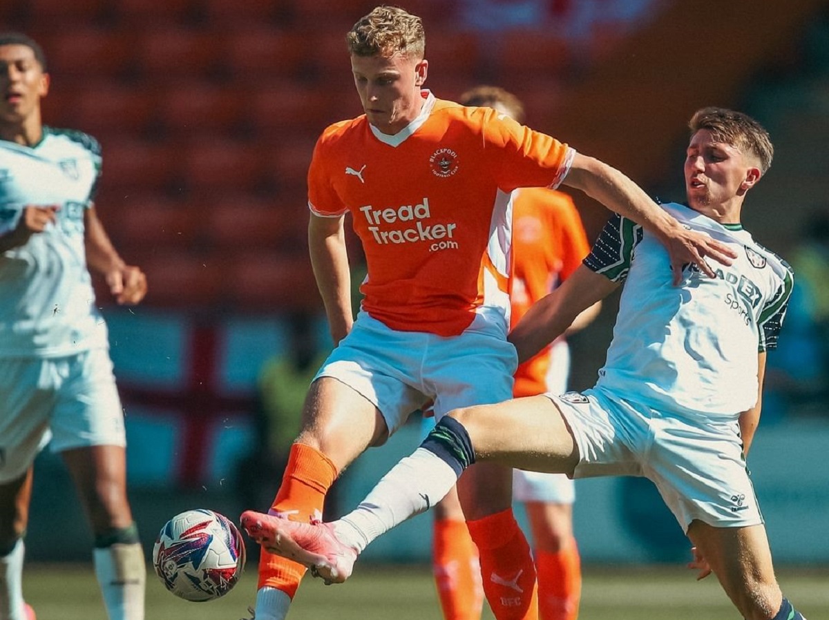 mperton-almpion-mplakpoyl-130824