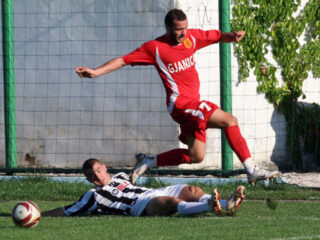 Λάτσι - Μπύλις