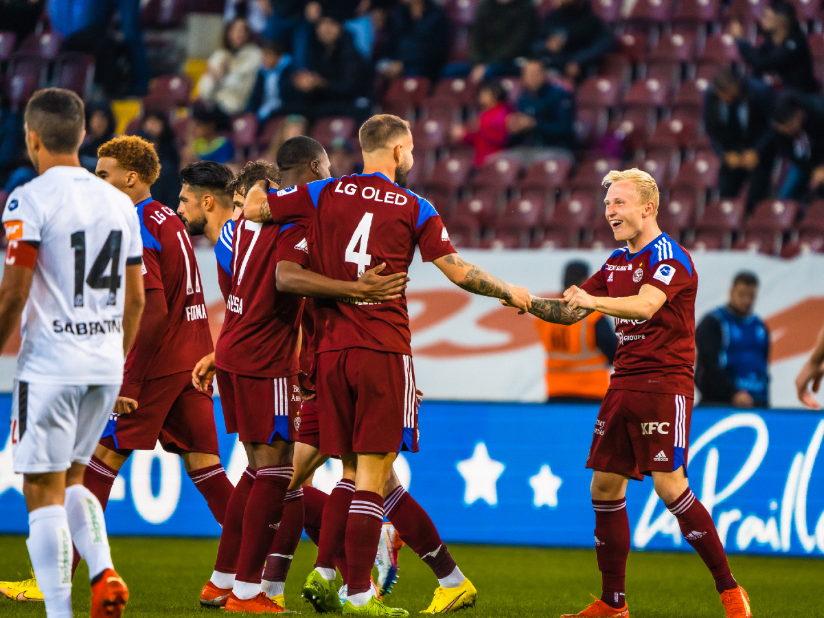 Το βλέμμα στην Ελβετία