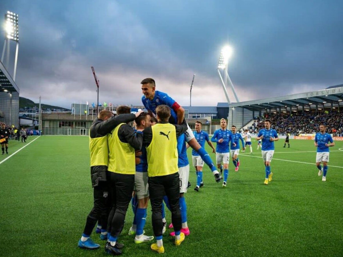 mporats-mpania-loyka-klaksvik-150824