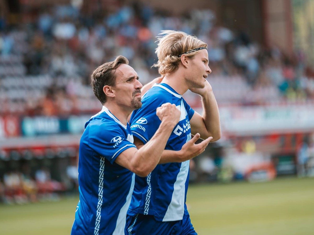 gandi-ntenter-040824