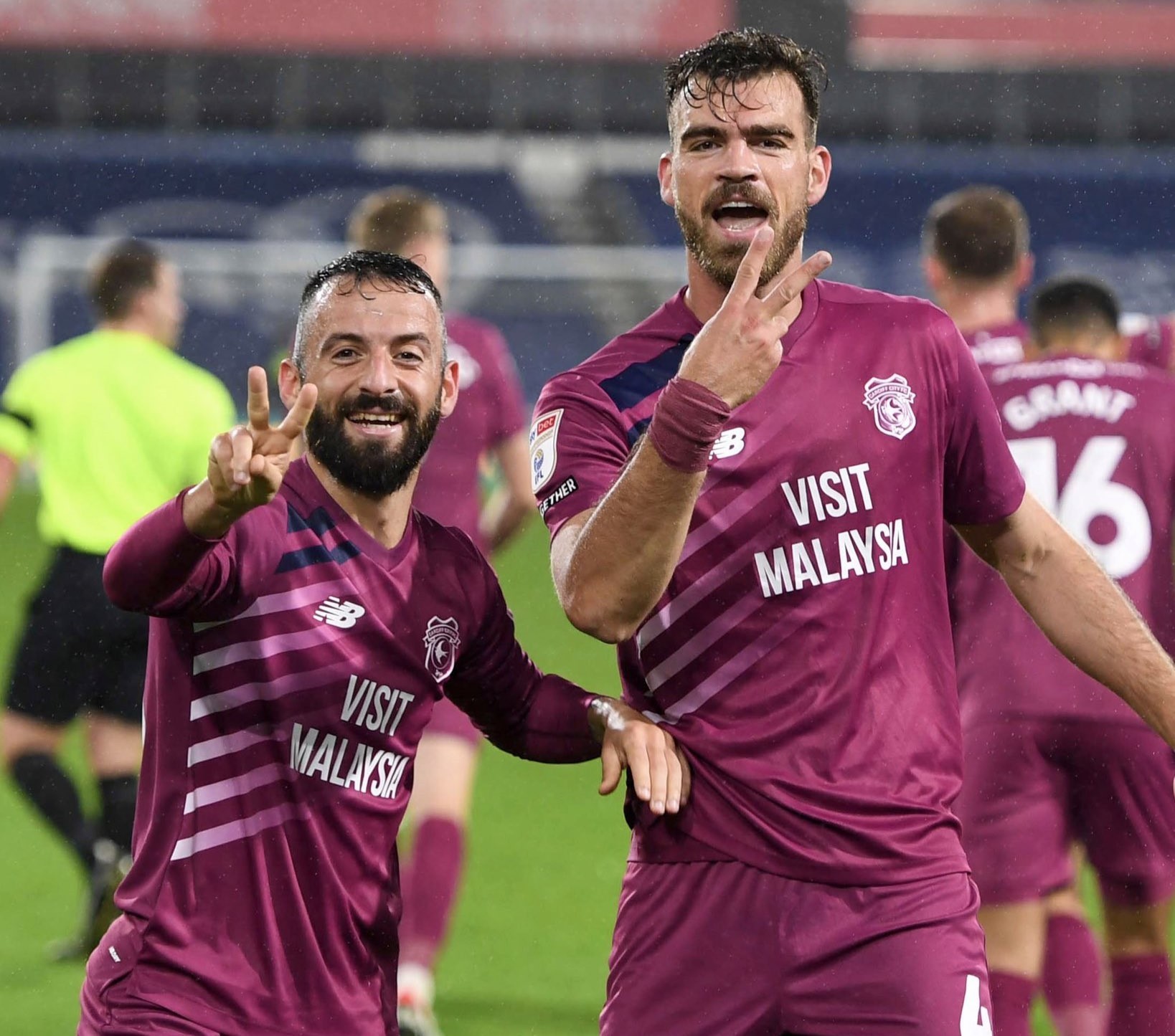 Οι Γούτας και Σιώπης αγωνίζονται στην Τσάμπιονσιπ με τη φανέλα της Κάρντιφ