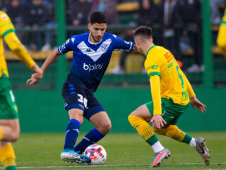 Βελέζ Σάρσφιλντ - Ντεφένσα Χουστίσια