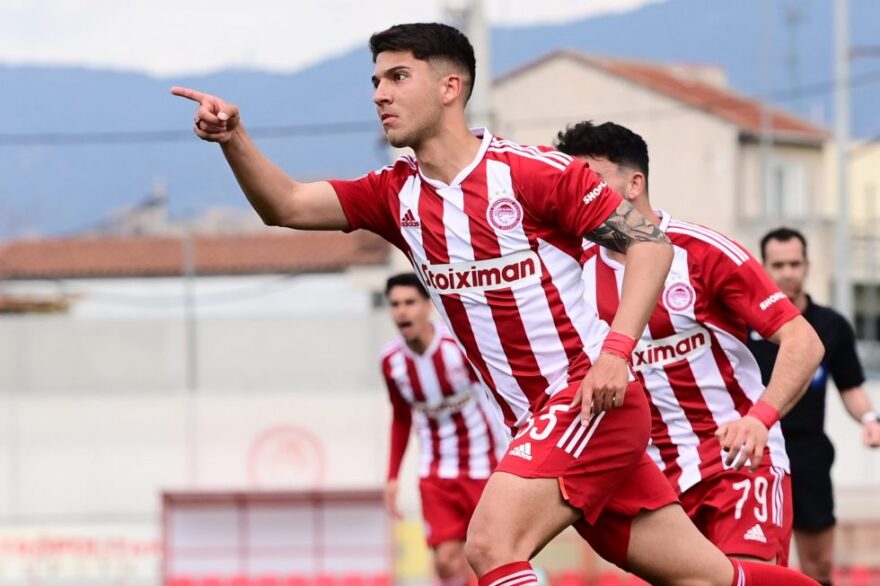 Νέα ομάδα για τον μέσο των «ερυθρολεύκων»