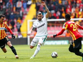 Κόνιασπορ - Καϊσέρισπορ