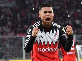 Ρίβερ Πλέιτ - Ταγέρες