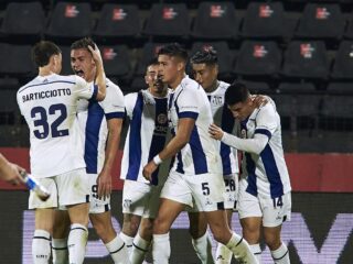 Ροζάριο Σεντράλ - Ταγέρες