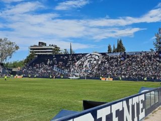 Ιντεπεντιέντε Ριβαδάβια - Ντεφένσα Χουστίσια