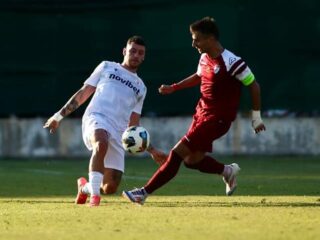 Μακεδονικός Νεάπολης - Λάρισα