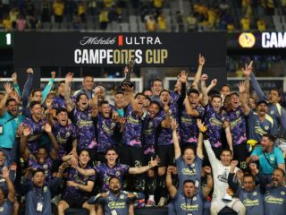 Κλαμπ Αμέρικα - Πούμας