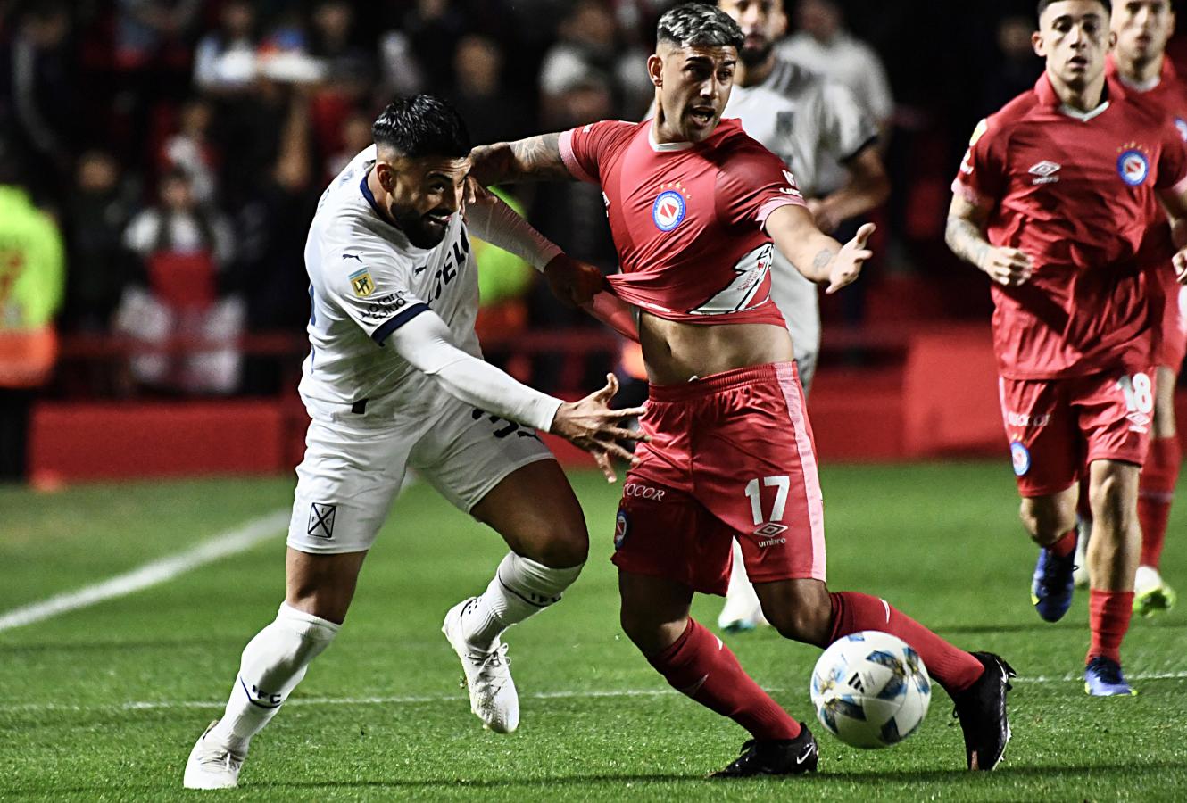 intepentiente-arxentinos-tzoyniors-220924