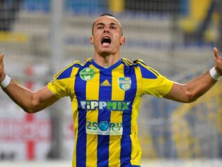 Καρμιώτισσα Πάνω Πολεμιδίων - ΑΠΟΕΛ