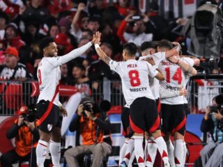 Ρίβερ Πλέιτ - Ταγέρες