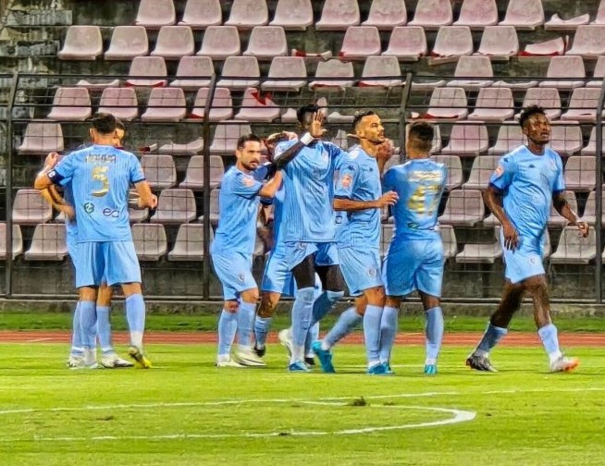 teoyta-ntinamo-tiranon-220924