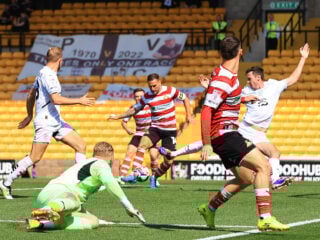 Ντονκάστερ - Χάντερσφιλντ