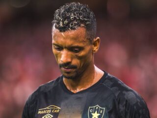 Εστρέλα Αμαδόρα - Μορεϊρένσε