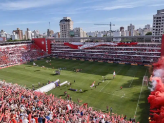 Εστουδιάντες - Ντεφένσα Χουστίσια