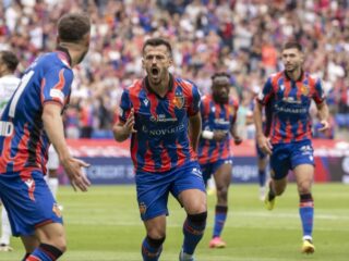 Σταντ Νιόν - Βασιλεία