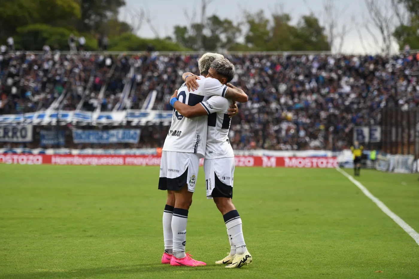 ximnasia-la-plata-nteportivo-riestra-200924