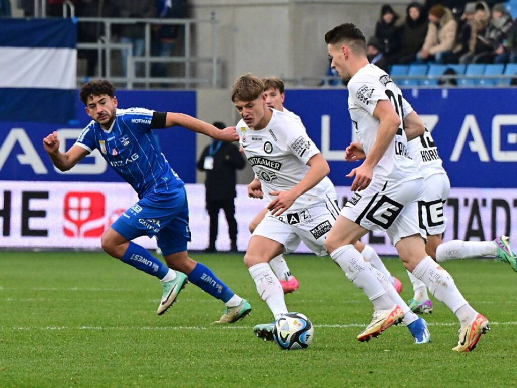 Στουρμ Λιντς