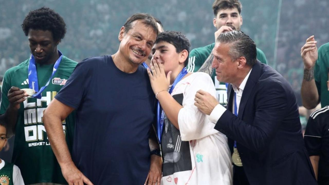 Η φοβερή απάντηση του Σαρπ Αταμάν στον Φουρνιέ!