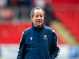 Ρος Κάουντι - Σεντ Τζόνστον