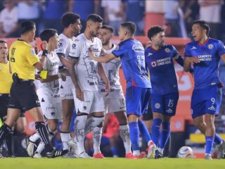 Πούμας - Κρουζ Αζούλ