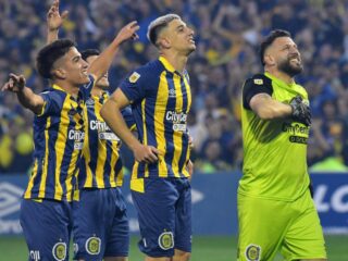 Ντεφένσα Χουστίσια - Ροζάριο Σεντράλ